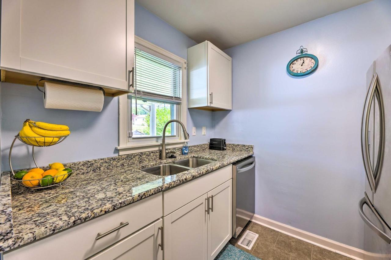 Charming Charleston Home With Yard And Fire Pit! Экстерьер фото