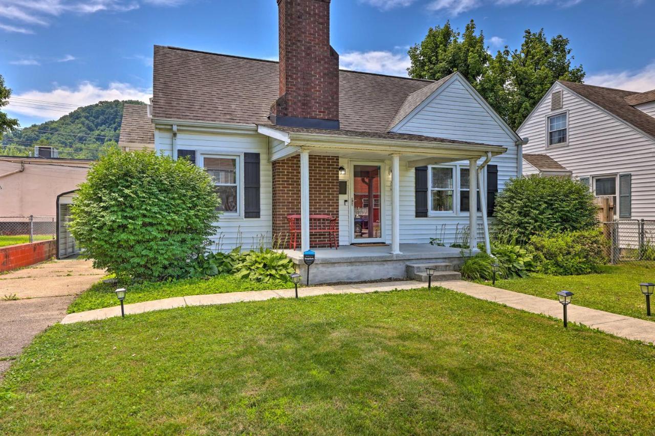 Charming Charleston Home With Yard And Fire Pit! Экстерьер фото