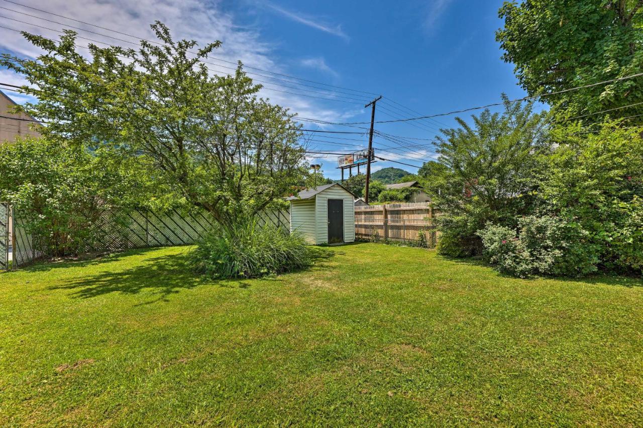 Charming Charleston Home With Yard And Fire Pit! Экстерьер фото